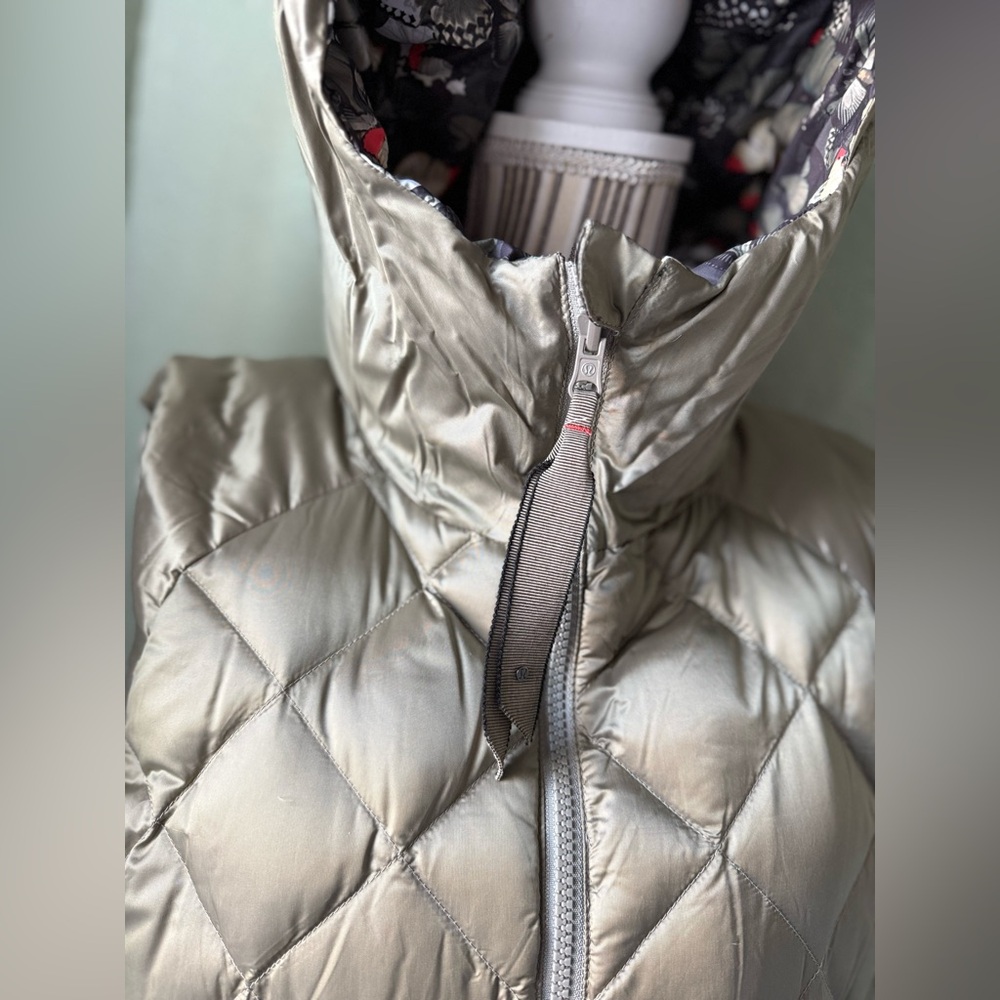 Lululemon Reversible Vest - Picture 11 of 15